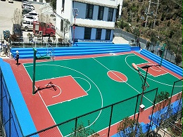 室外塑胶篮球场